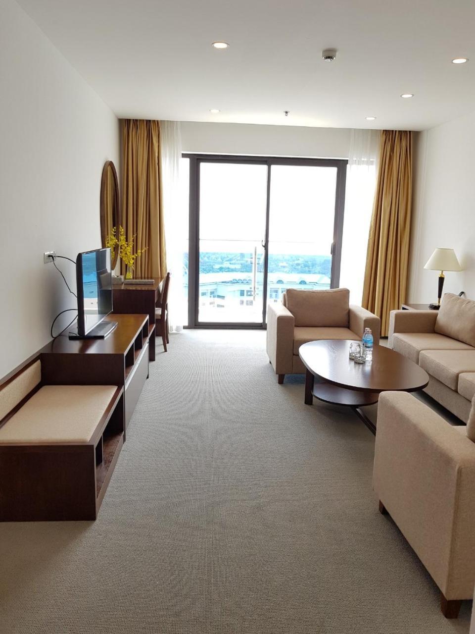 Relax Ha Long Hotel Exterior photo